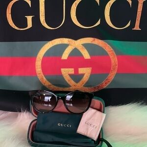 GUCCI 55MM ROUND BLACK FRONT GREEN SIDE RACING STRIPES GG SUNGLASSES